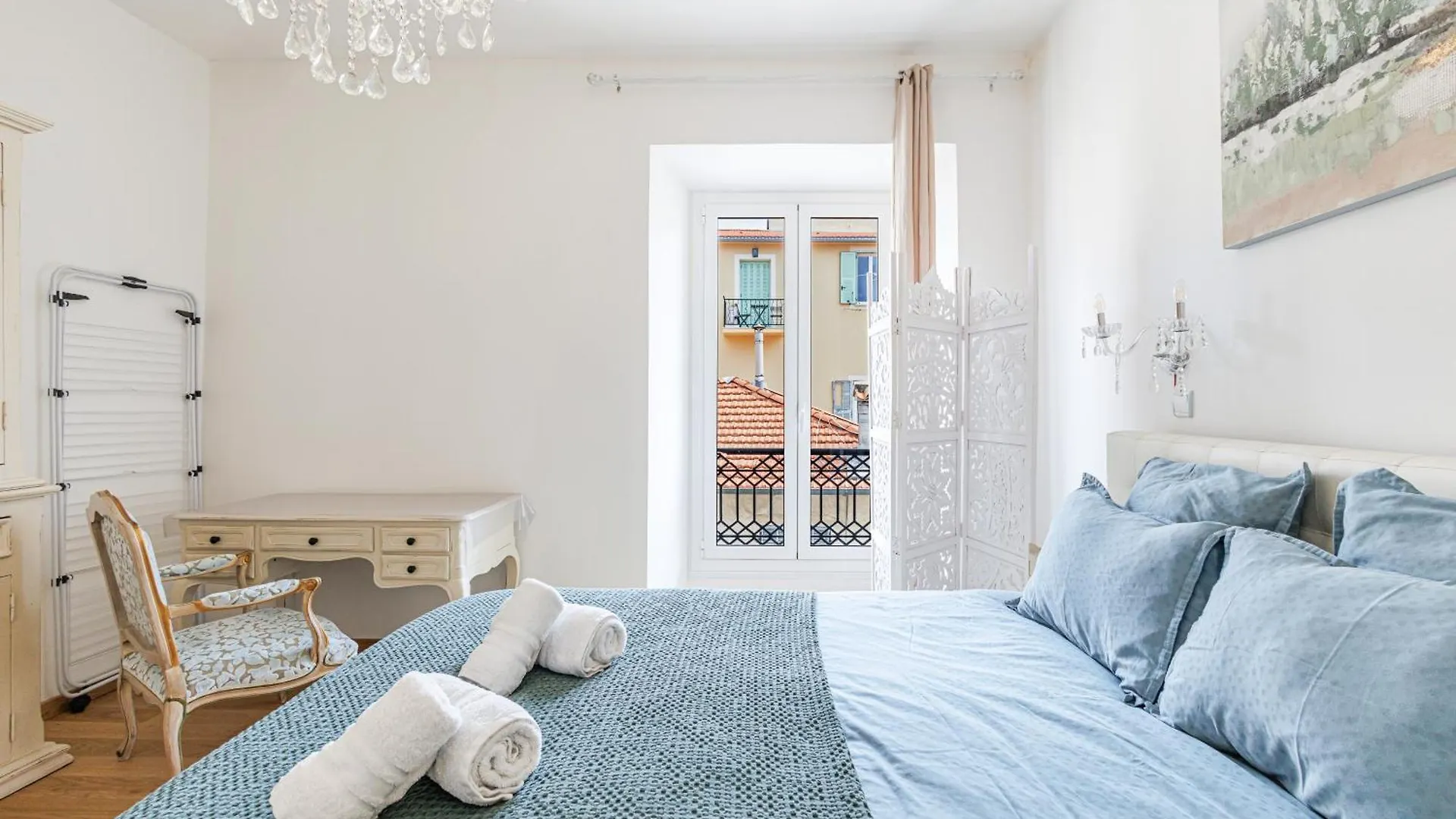 Sicardi - Elegant Apartment In Old Town Menton 0*,